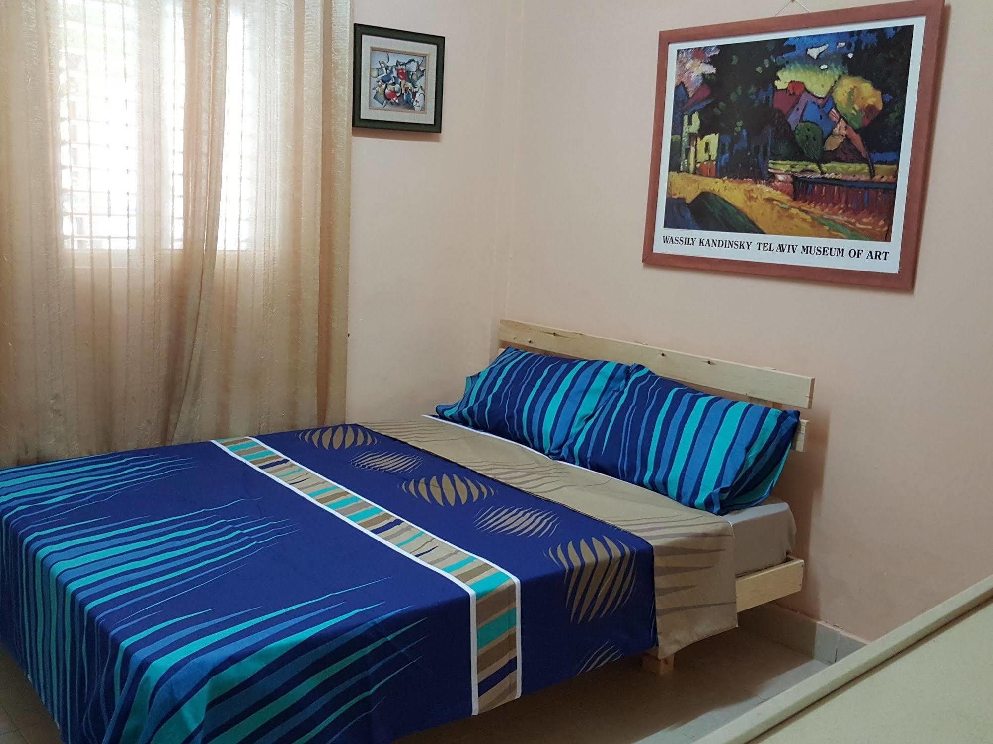 Netanya Motel Pierre Bagian luar foto
